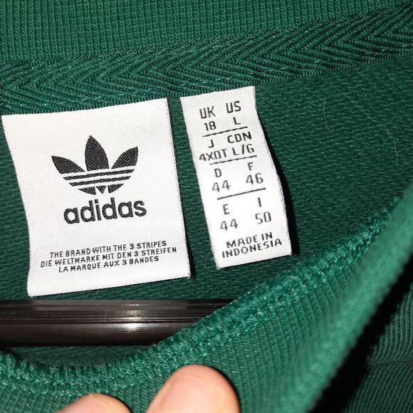 Adidas Crewneck - Picture 2 of 4